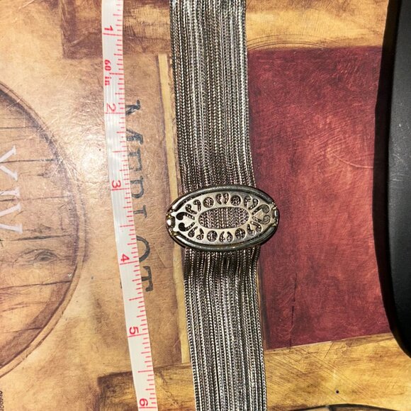 Delicate Thin Chain Bracelet with Unique Dented Oval Accent magnet clasp - Picture 5 of 8